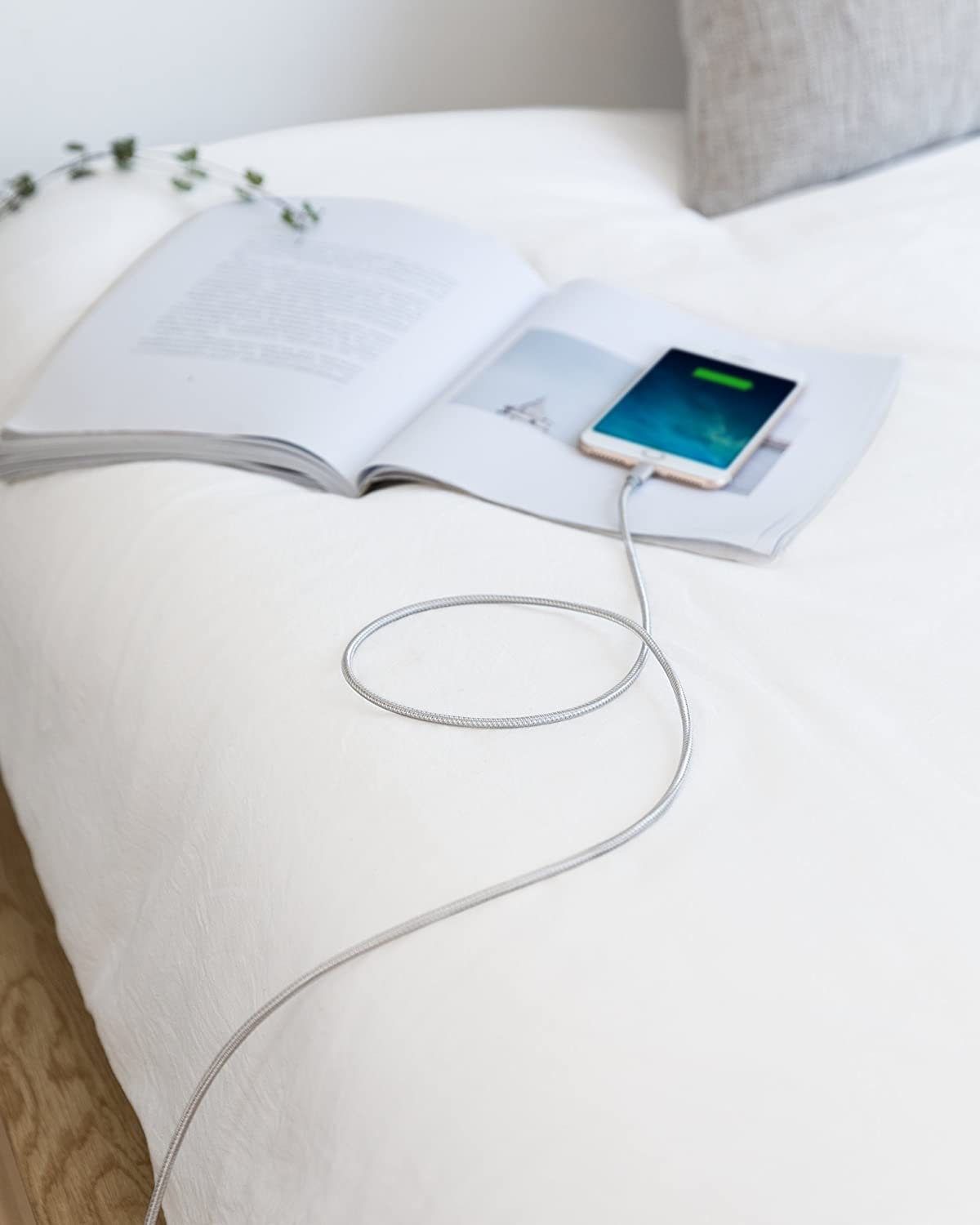Anker <b>331</b> USB-C to Lightning Cable - The Coin Has A Say