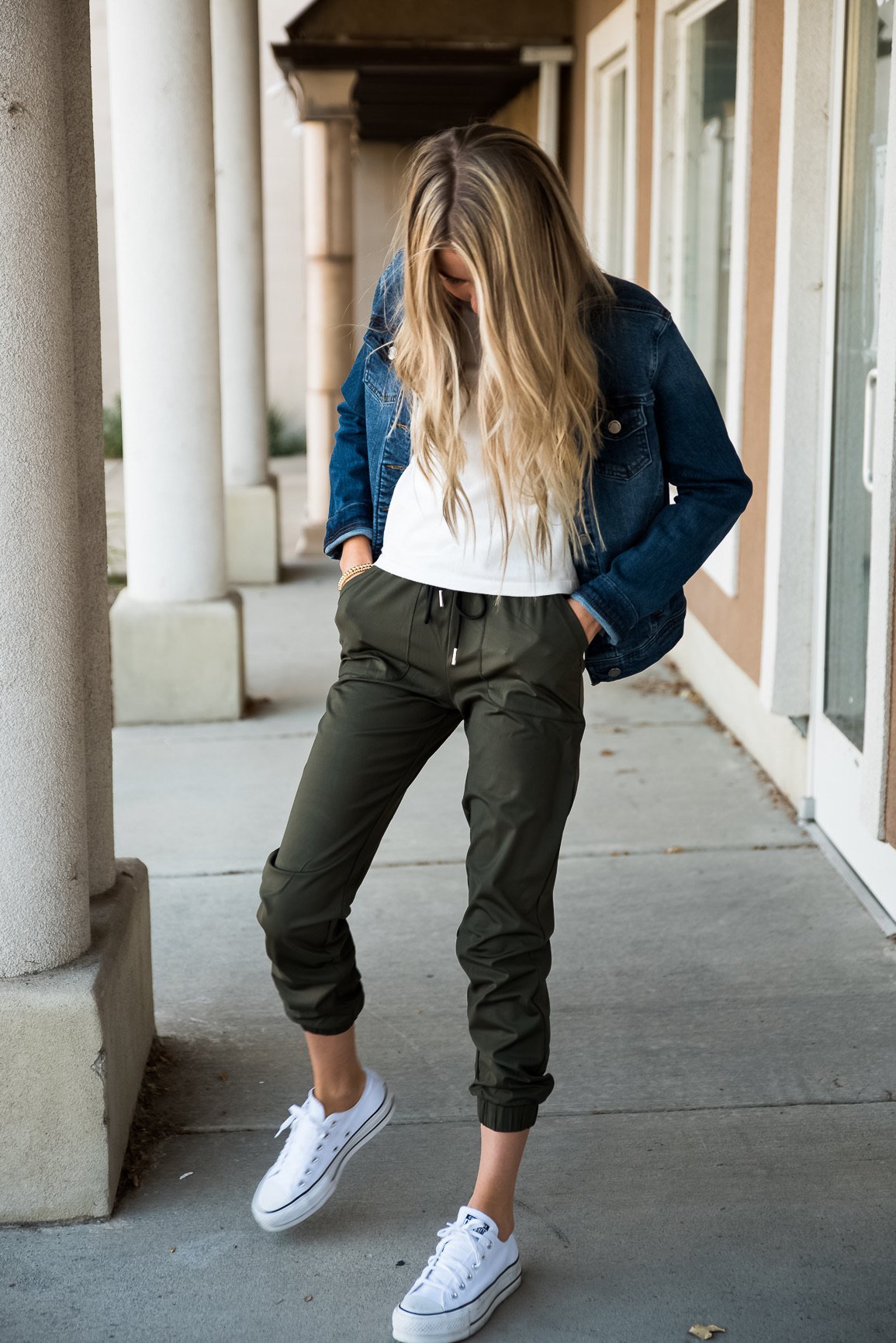 DT Magic Mid-weight Joggers in Moss Green - The Coin Has A Say