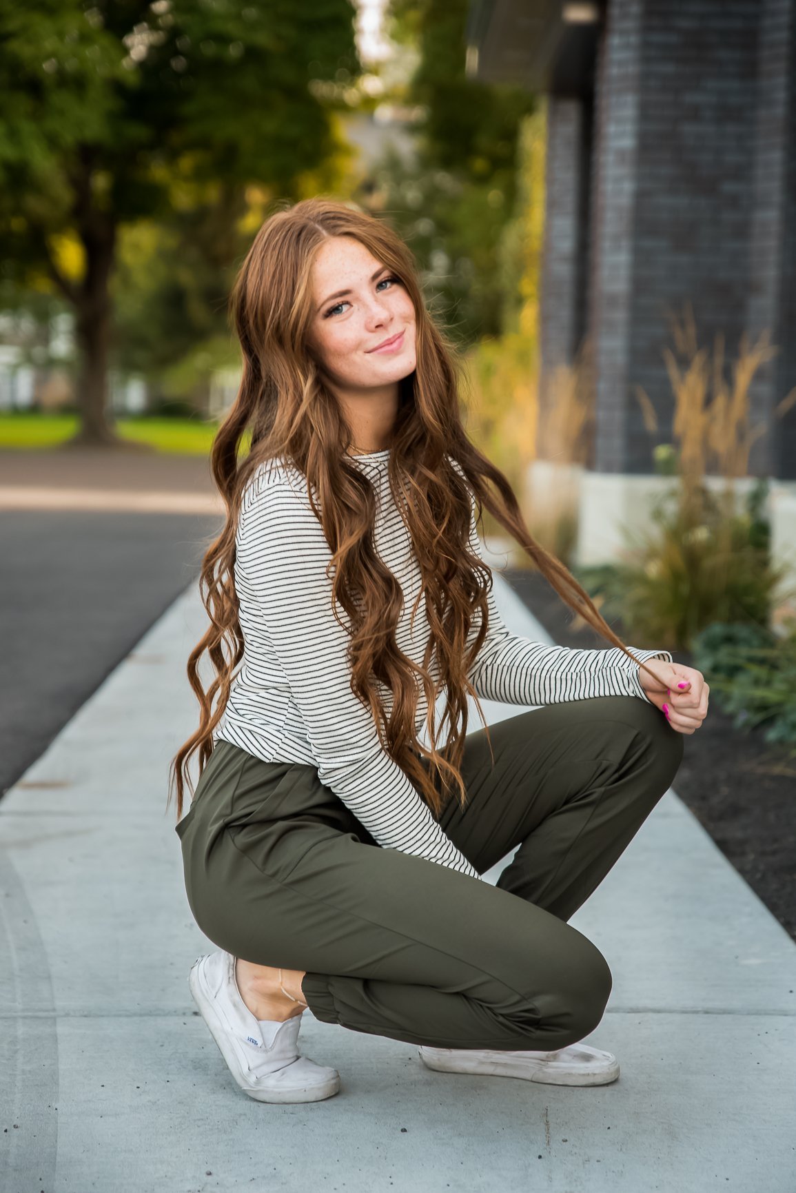 DT Magic Mid-weight Joggers in Moss Green - The Coin Has A Say