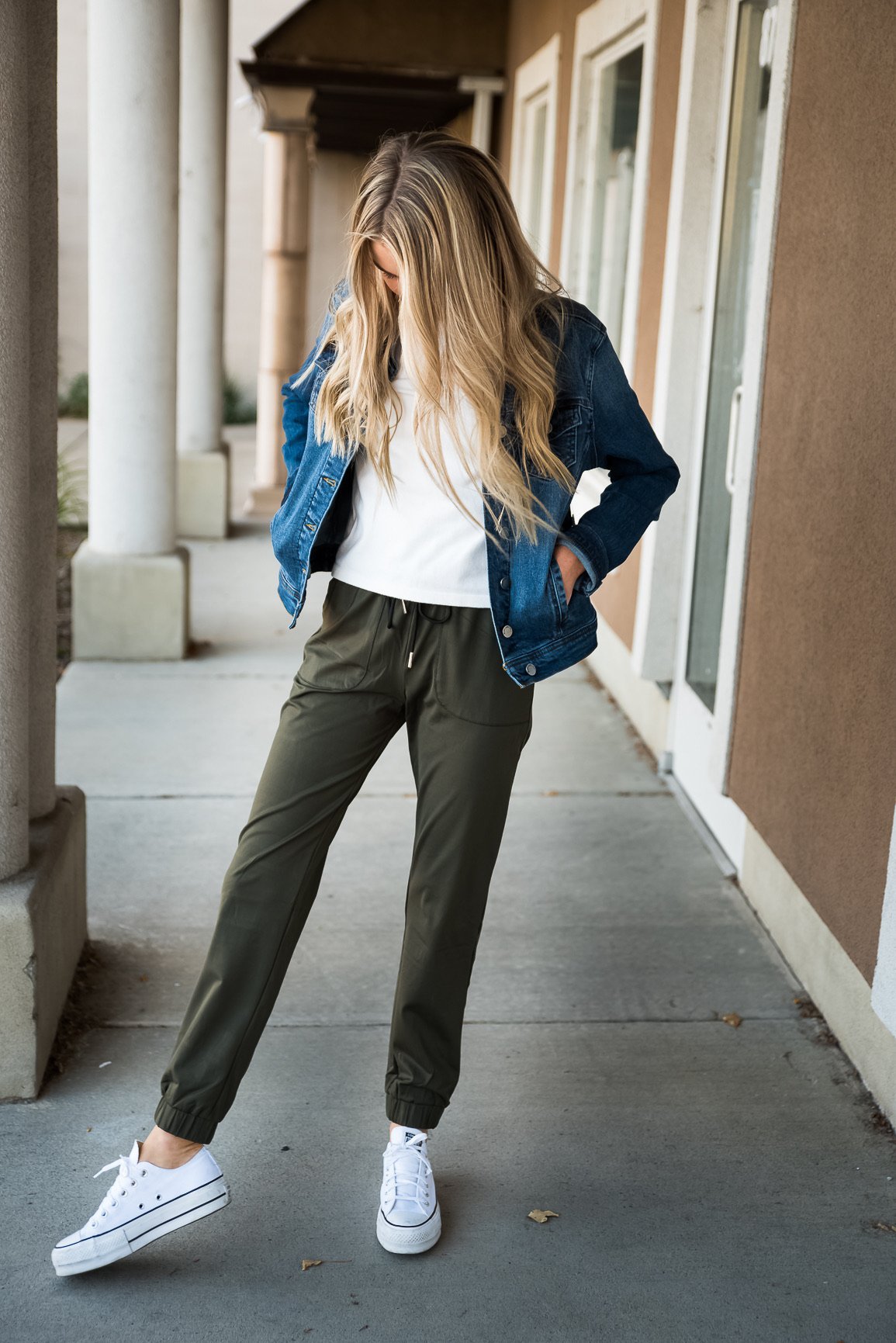 DT Magic Mid-weight Joggers in Moss Green - The Coin Has A Say