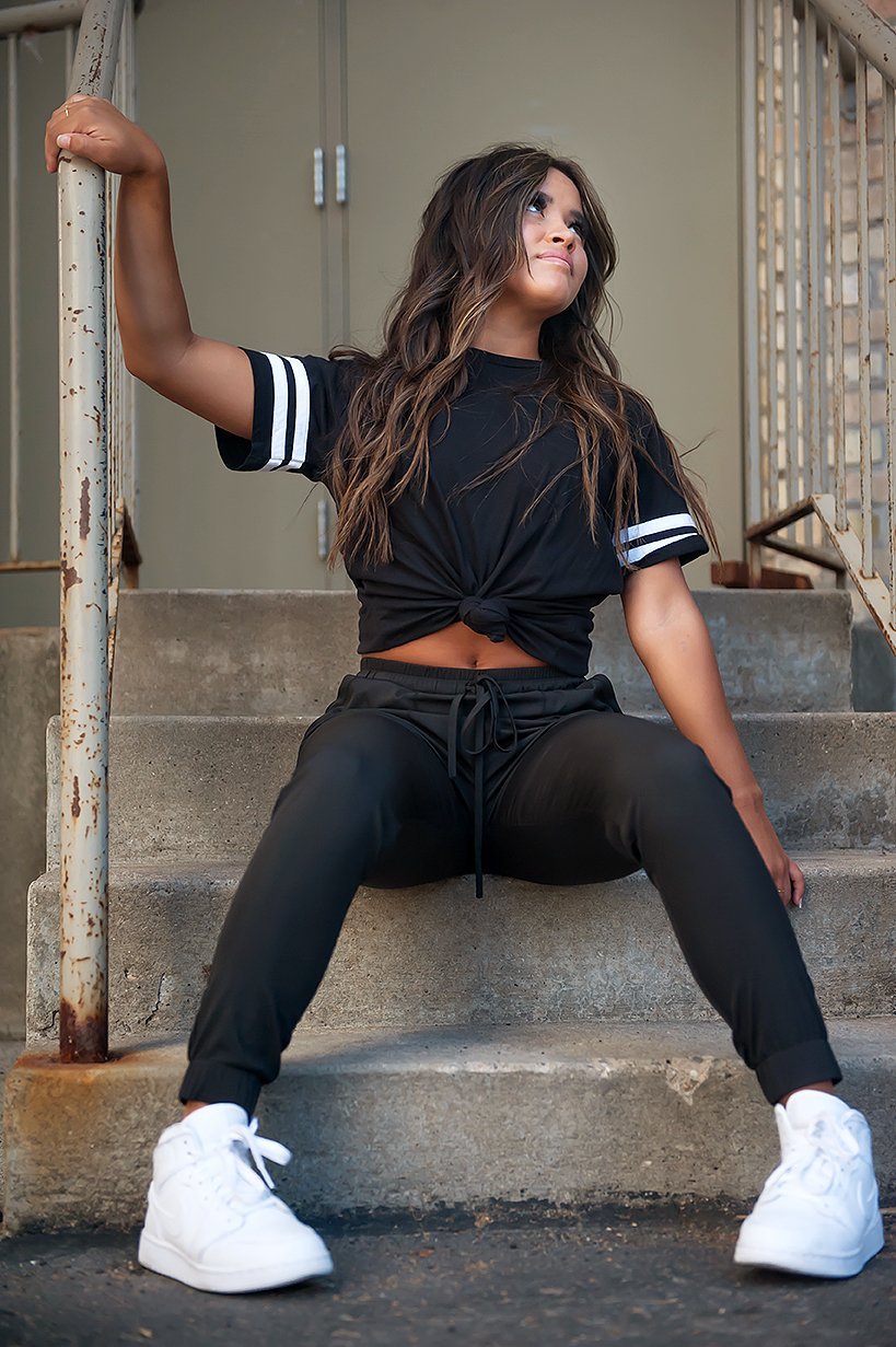 DT UPTOWN Lightweight Joggers in Black - The Coin Has A Say