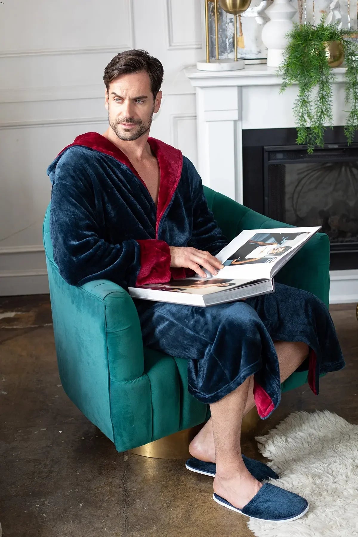 Men’s Robe with Hood – Ultra-Soft Plush Comfort for Everyday Use - The Coin Has A Say