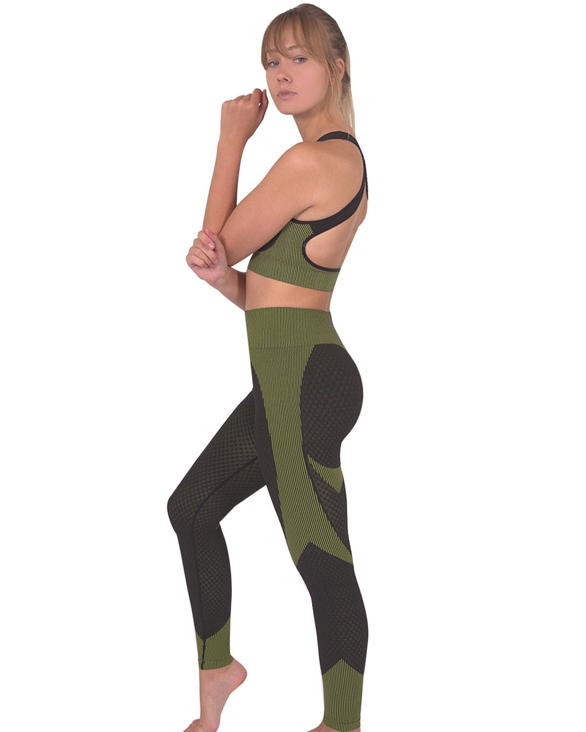 Trois Seamless Sports Bra - Black with Green - The Coin Has A Say