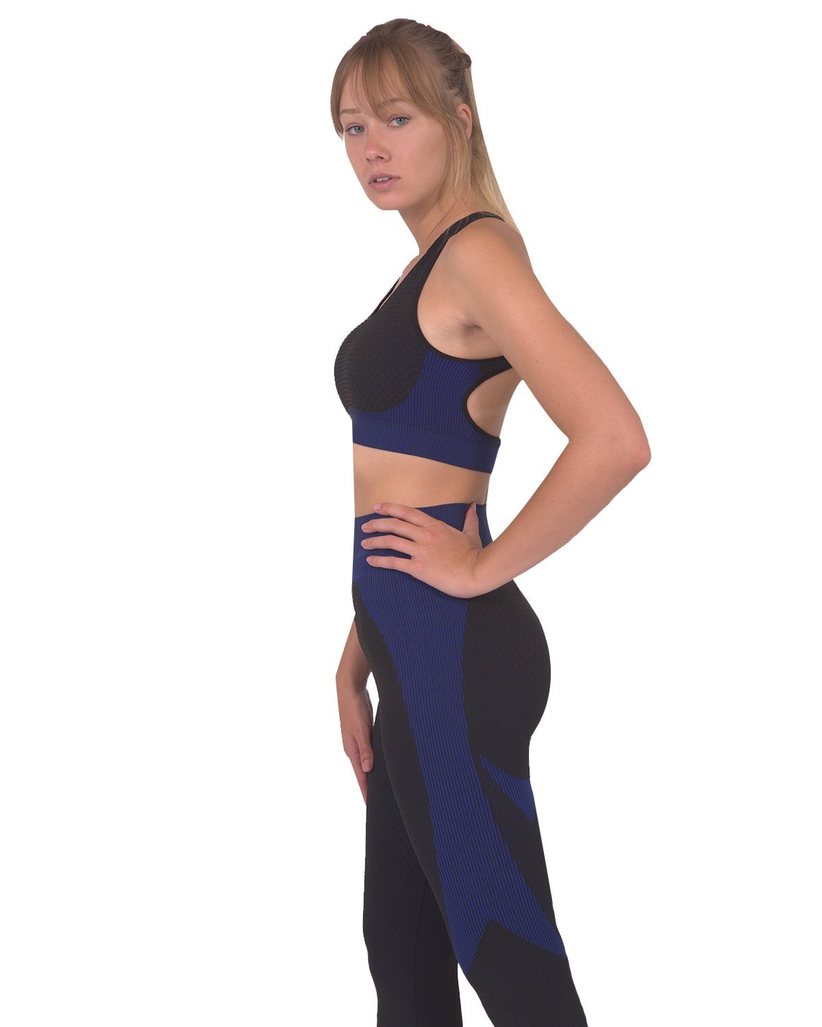 Trois Seamless Sports Bra - Black with Navy - The Coin Has A Say