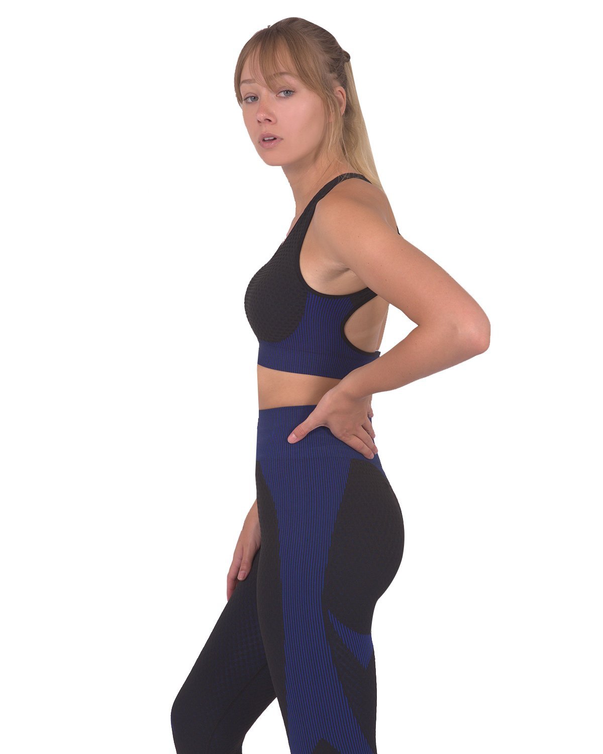 Trois Seamless Sports Bra - Black with Navy - The Coin Has A Say