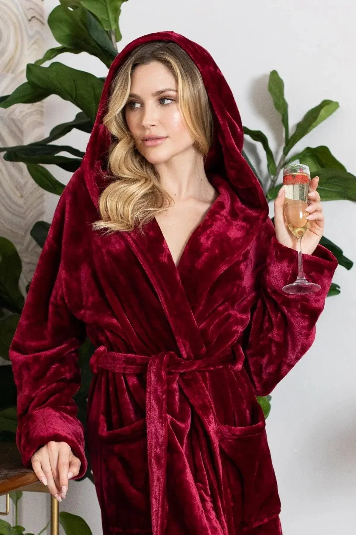 Women’s Plush Hooded Robe - Spa-Worthy Comfort at Home - The Coin Has A Say