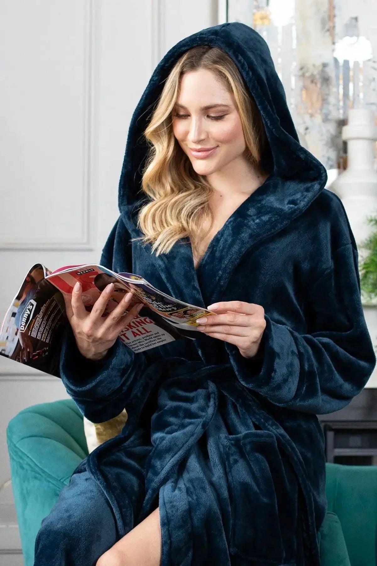 Women’s Plush Hooded Robe - Spa-Worthy Comfort at Home - The Coin Has A Say