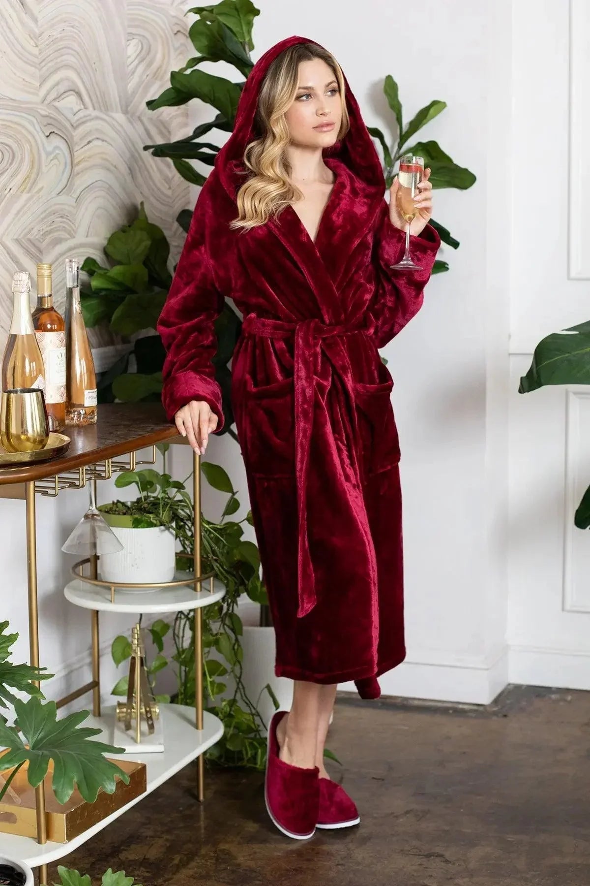Women’s Plush Hooded Robe - Spa-Worthy Comfort at Home - The Coin Has A Say