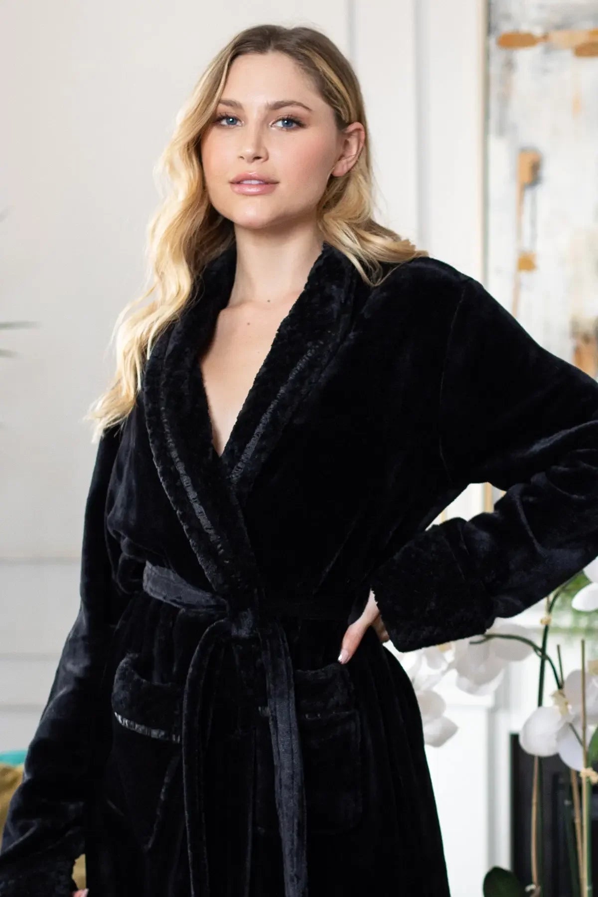 Women's Ultra Soft Plush Bathrobe - The Coin Has A Say
